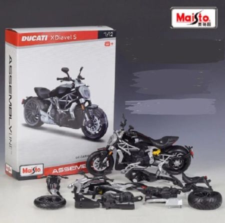 КОНСТРУКТОРИ МОДЕЛЕЙ МОТОЦИКЛІВ