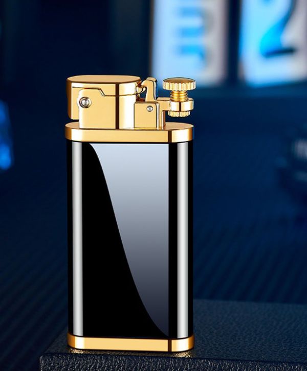 Бензинова Запальничка KOJI чорний лак