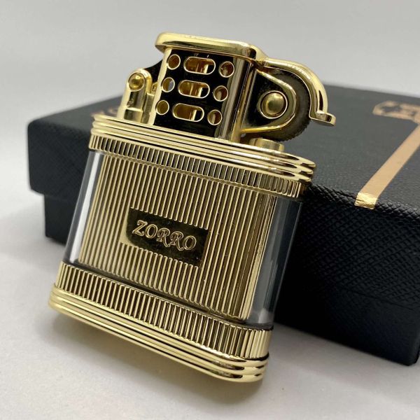 Бензинова запальничка Zorro "Retro Gold"