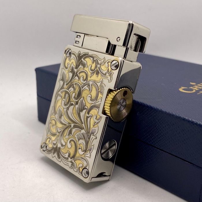 Бензинова запальничка Chief Квітковий орнамент