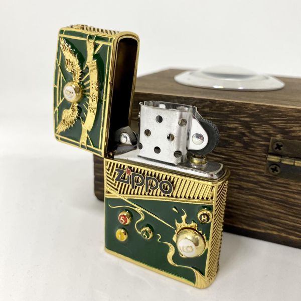 Колекційна запальничка Zippo Більярд "Golden Billiards Edition"