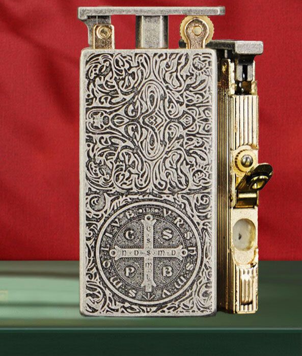 Бензинова запальничка  Zorro 753 «Медальйон Святого Бенедикта"