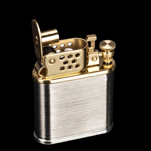 Бензинова запальничка Zorro 561 «Ultimate Justice»Сріблястий сатин + Золото