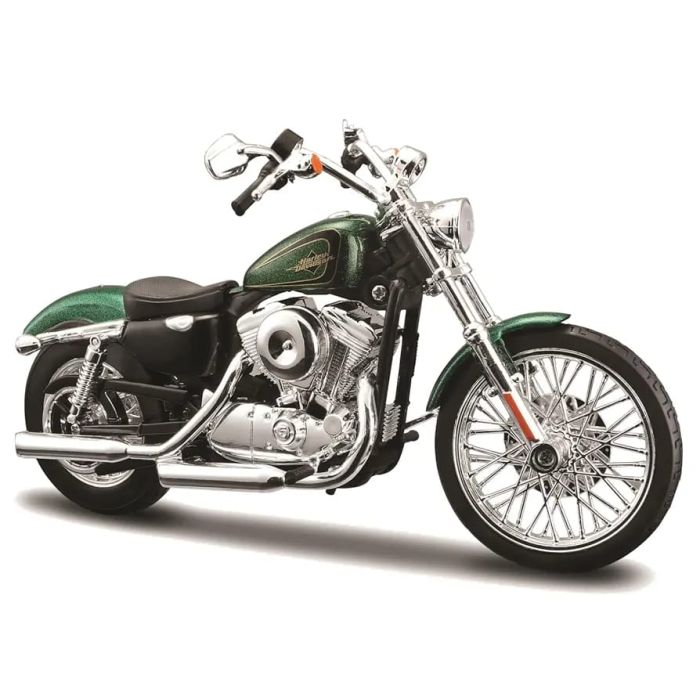 Колекційна модель мотоцикла Maisto Harley-Davidson 2013 XL 1200V Seventy-Two (1:12)
