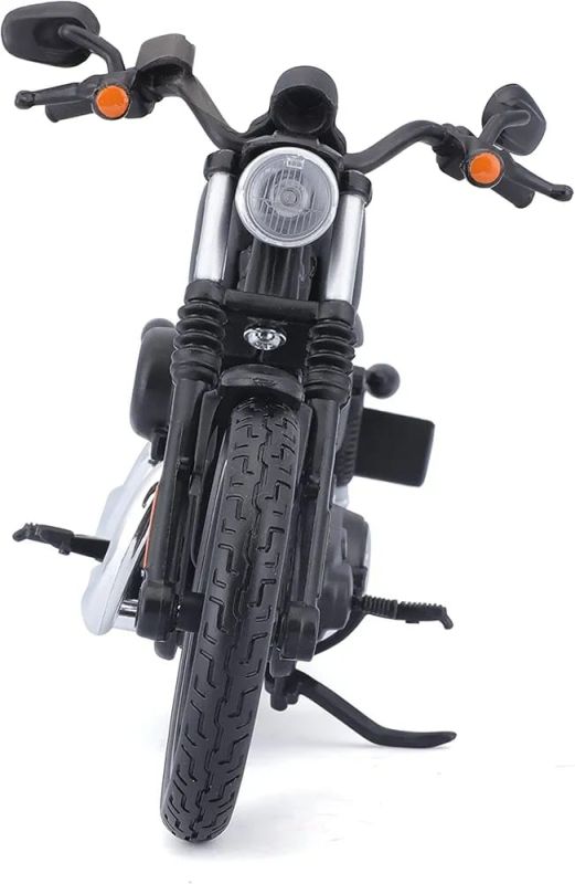 Масштабна модель мотоцикла Maisto Harley-Davidson 2014 Sportster Iron 883 (1:12)