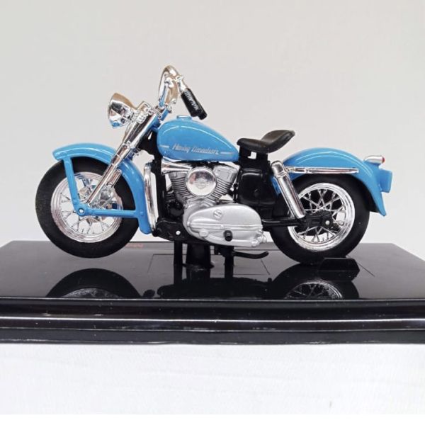 Колекційна модель мотоцикла Harley-Davidson 1952 K Model (Maisto, 1:18)