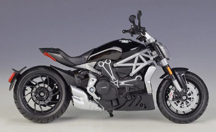 Збірна металева модель мотоцикла Maisto Ducati XDiavel S, масштаб 1:12, серія Assembly Line
