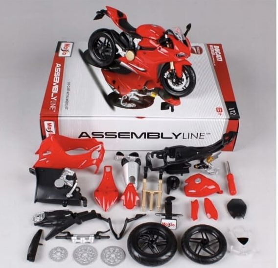 Збірна модель мотоцикла Maisto Ducati 1199 Panigale (масштаб 1:12) — Серія Assembly Linе