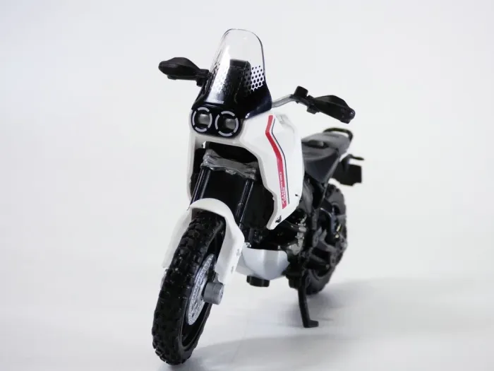 Колекційна модель мотоцикла Ducati DesertX (Maisto) — Масштаб 1:18
