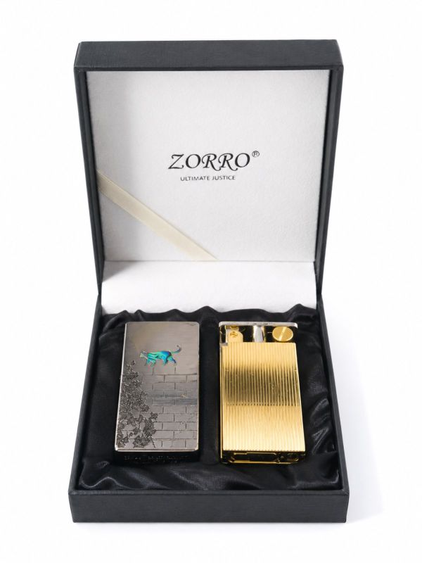 Елітна бензинова запальничка ZORRO «Кіт на стіні» інкрустація з натурального перламутру