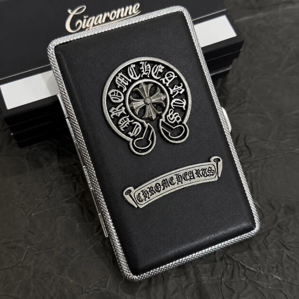 Металевий футляр Chrome Hearts на 20 сигарет, чорний кейс для сигарет з екошкірою