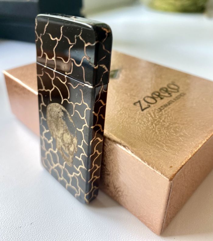 Бензинова запальничка ZORRO Slim «Череп» (у подарунковій упаковці)