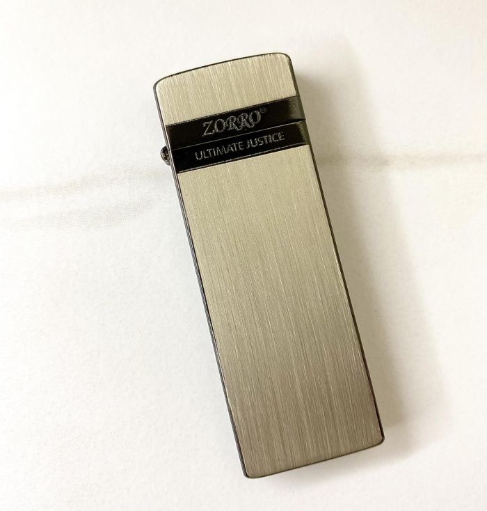 Бензинова запальничка Zorro Ultimate Justice (735 Brass)