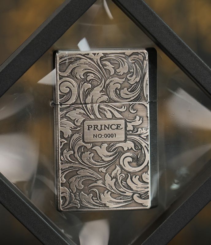 Бензинова запальничка Prince (Japan Design) з  рослинним орнаментом у стилі "бароко"