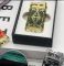 Елегантна газова запальничка Spunk у ретро-стилі з візерунком оливково-золотистого кольору