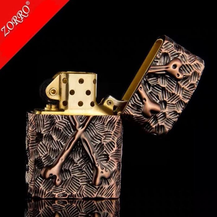 Бензинова запальничка Zorro «Череп та Кістки» (Armor Series, колір Бронза