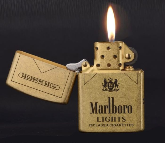 Бензинова запальничка Zorro «Marlboro Lights» (Золотиста / Антична латунь)