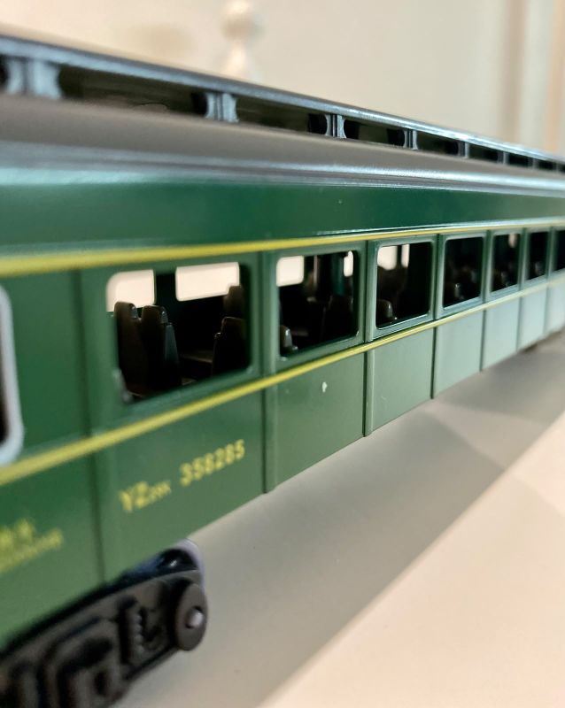 Великий ігровий набір «Залізниця FENFA Train Familial» (Масштаб 1:87) з акумуляторами та зарядним пристроєм