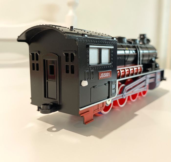 Великий ігровий набір «Залізниця FENFA Train Familial» (Масштаб 1:87) з акумуляторами та зарядним пристроєм