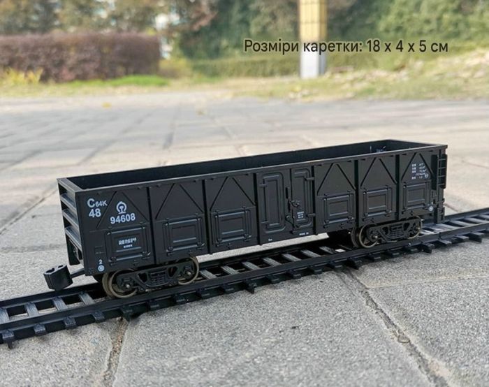 Ігровий набір «Залізниця» FENFA Blue Cat Freight— Тепловоз з цистерною та товарними вагонами, акумуляторами та зарядним пристроєм