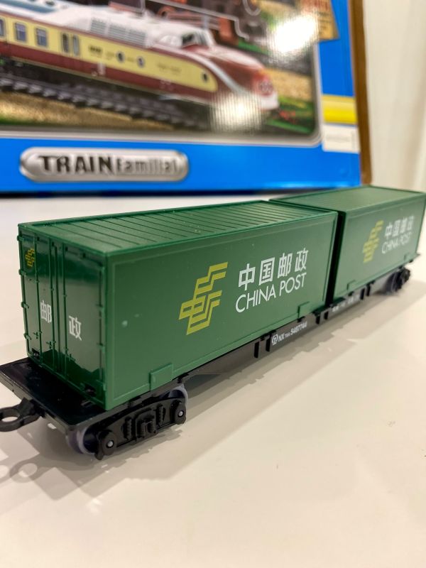 Преміальний великий залізничний набір FENFA: Тепловоз Dongfeng 4B + Паровоз (Колія 9.4 м, 7 вагонів, станція, 4 акумулятори та зарядка)