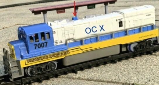 Великий залізничний ігровий набір Fenfa "Train Familial": Захоплююча залізнична пригода у вас вдома! (9.4 м колії, 2 локомотиви, 7 вагонів + Акумулятори та зарядний пристрій_