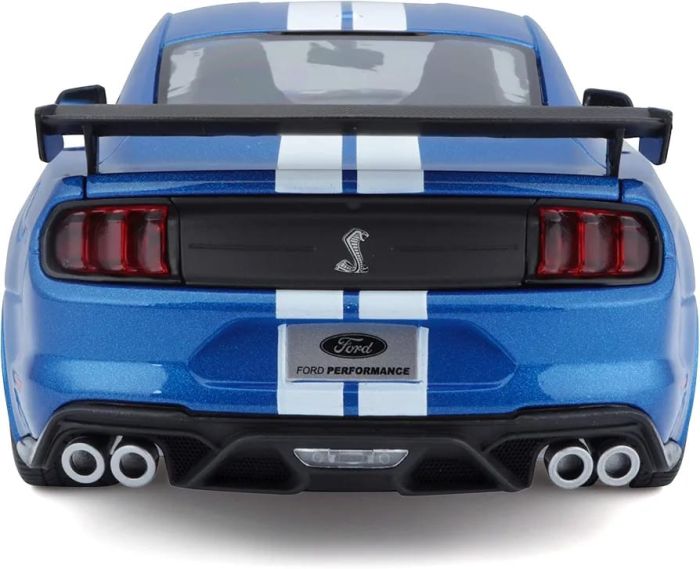 Масштабна модель 2020 Ford Mustang Shelby GT500 (Carbon Fiber Track Pack) — Maisto Special Edition 1:18