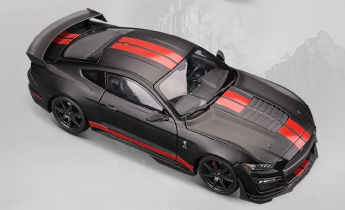 Колекційна модель автомобіля 2020 Mustang Shelby GT500 (CFTP) від Maisto — Масштаб 1:18