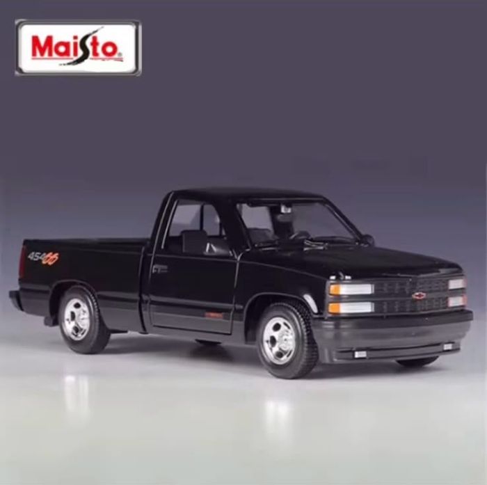 Колекційна модель авто 1993 Chevrolet 454 SS Pick-up (1:24) від Maisto