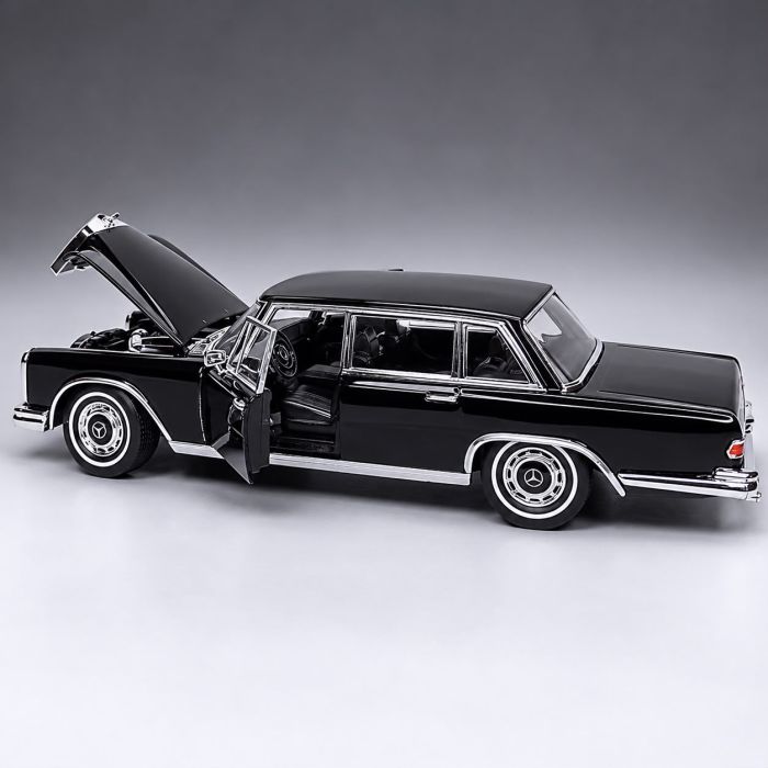 Колекційна модель 1963 Mercedes-Benz 600 (W100) — Welly NEX Models 1:24