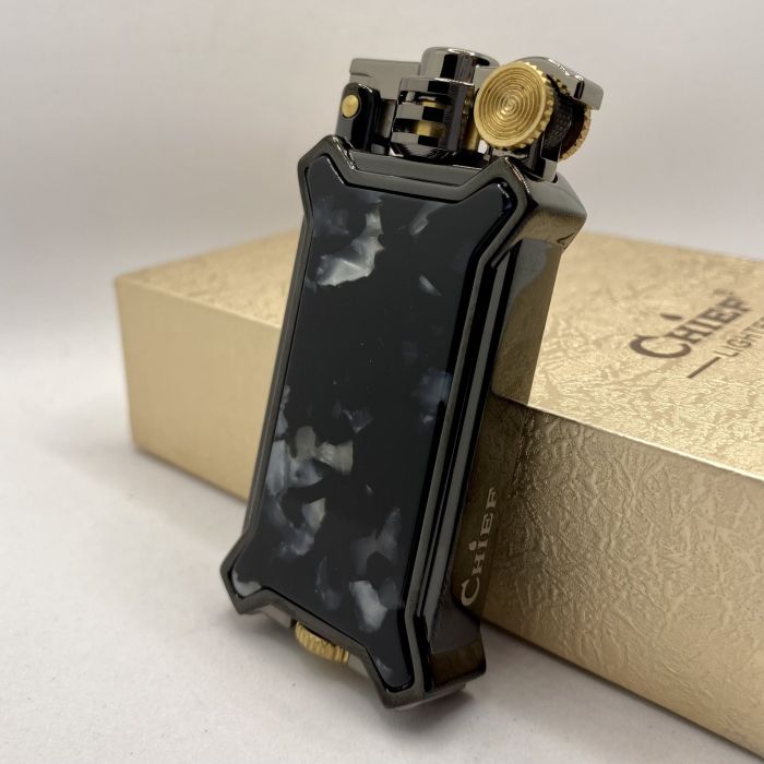 Бензинова запальничка Chief "Black Pearl" (Чорна Перлина)