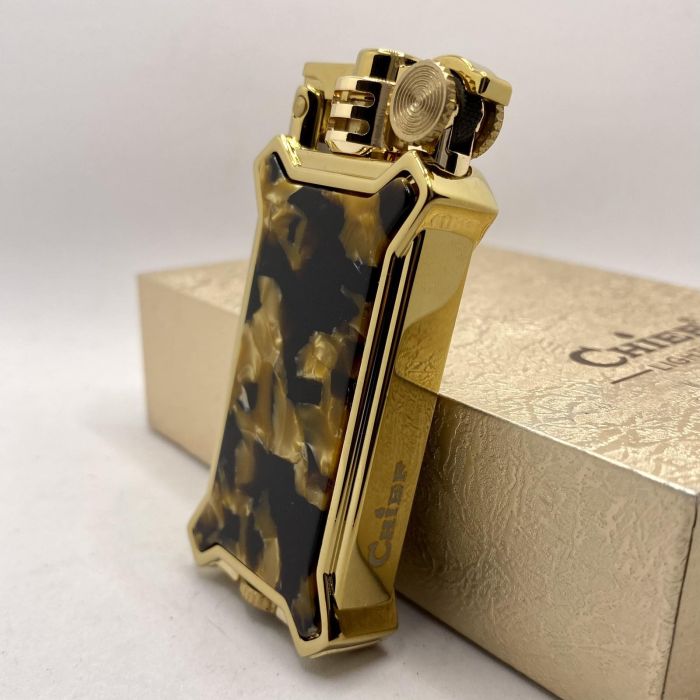 Бензинова запальничка Chief "Золотий Амбер"