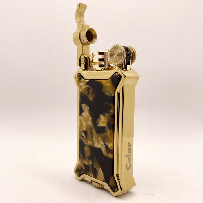 Бензинова запальничка Chief "Золотий Амбер"