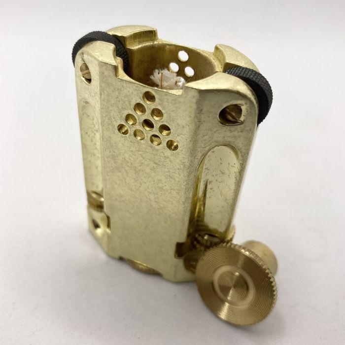 Бензинова запальничка Zorro "Латунний Броненосець"