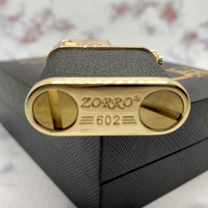 Бензинова запальничка ZORRO "Royal Touch" (Королівський Дотик)