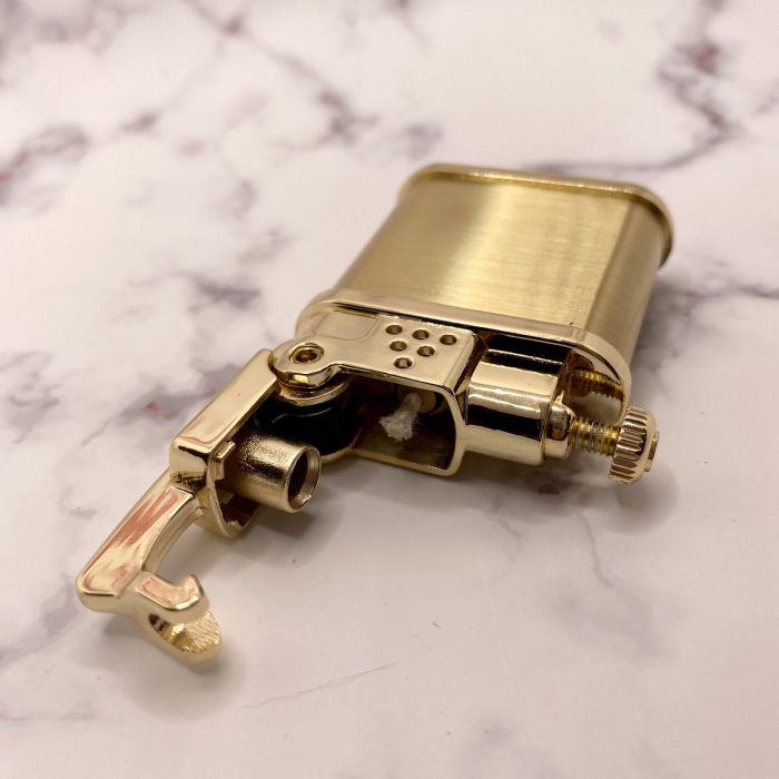 Бензинова запальничка Zorro "Золотий Спадкоємець"