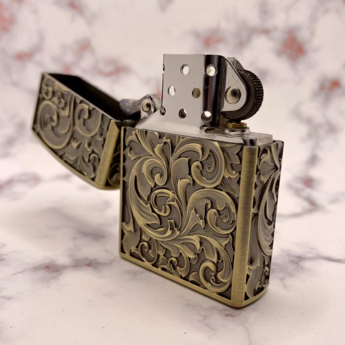 Бензинова запальничка KUBOY "Бароко Бронза"