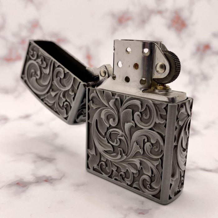 Бензинова запальничка KUBOY Royal Vine