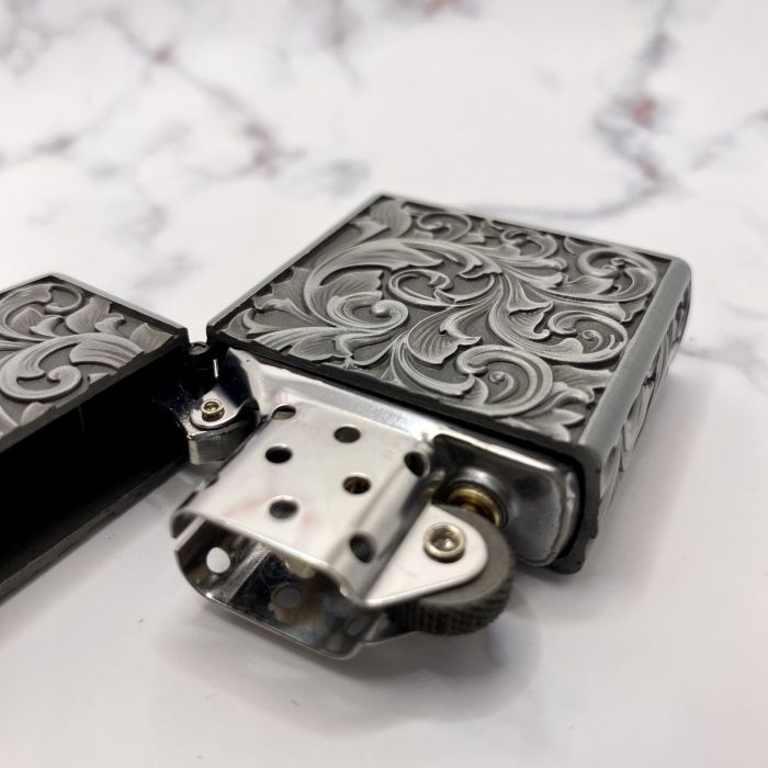 Бензинова запальничка KUBOY Royal Vine