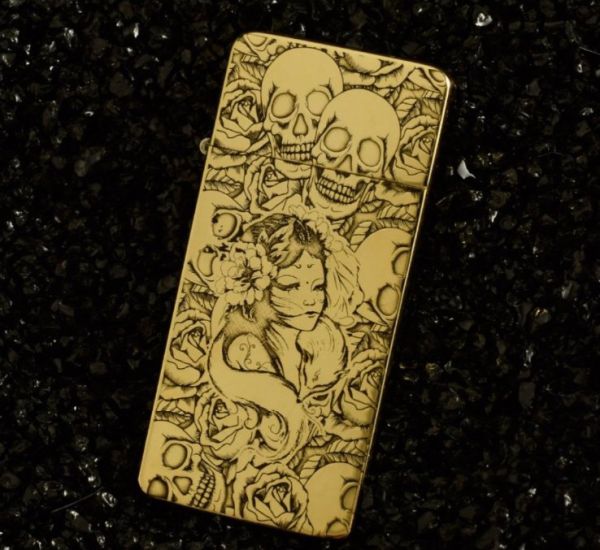 Бензинова запальничка Zorro "Смертельна краса"