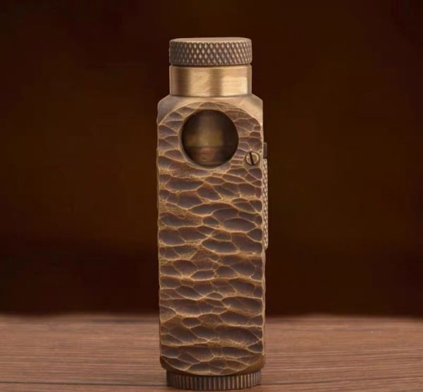 Бензинова запальничка KOJI "Кратер" (Crater)