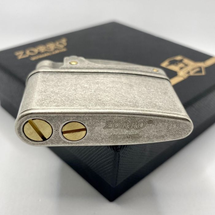 Бензинова запальничка Zorro у вінтажному стилі (Antique Silver)