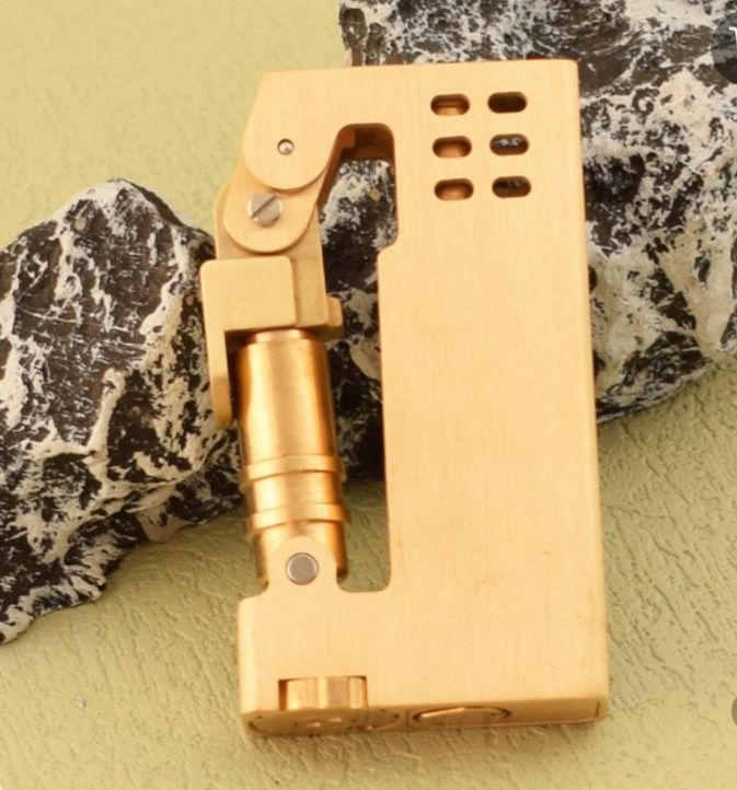 Ексклюзивна бензинова  запальничка з латуні