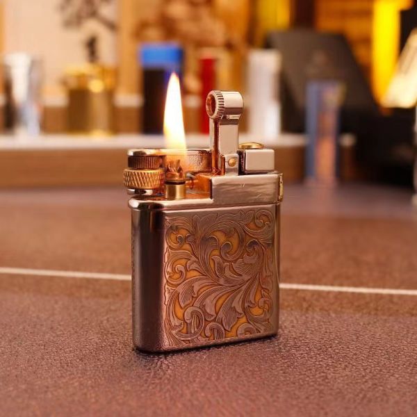 Елегантна Бензинова Запальничка Chief двоколірна Silver/Gold