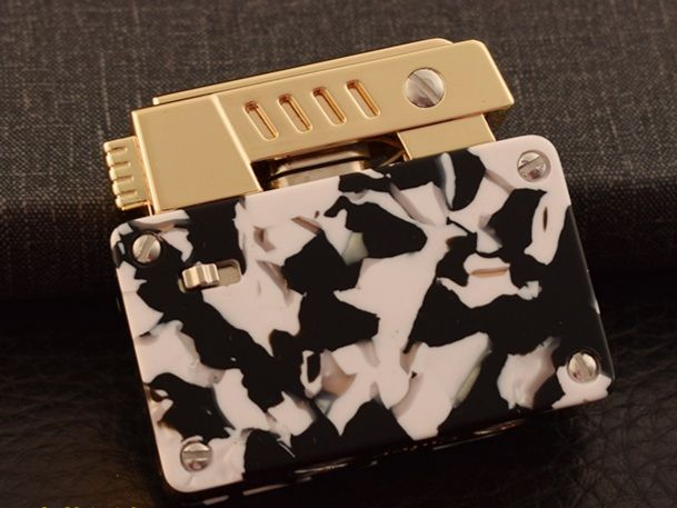 Бензинова Запальничка Chief чорно-білий мармур